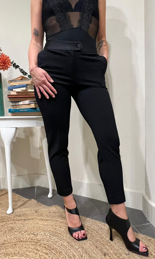 IMPERIAL Pantalone a sigaretta con profili in raso Nero