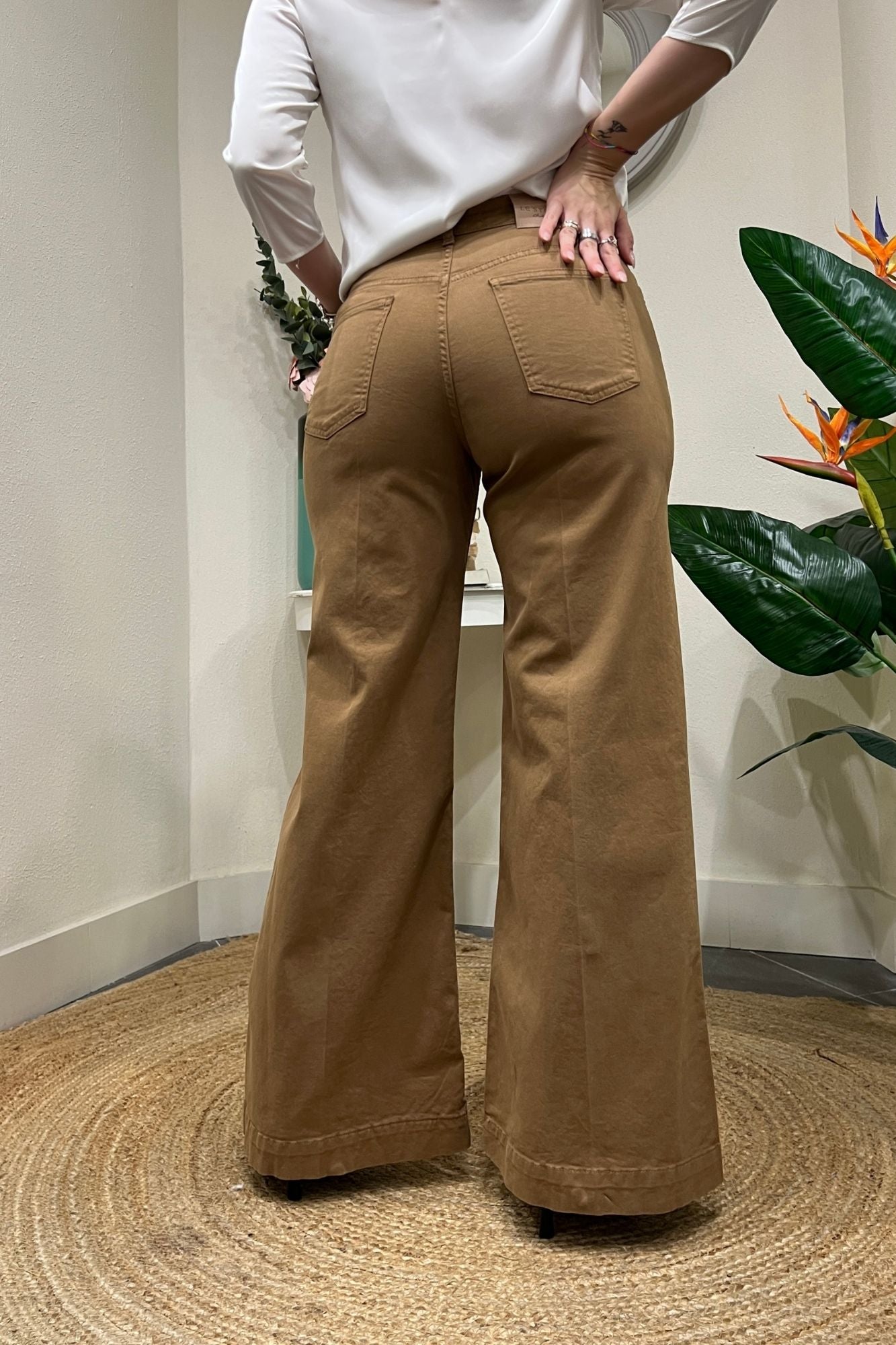LE STREGHE Jeans zampa Le streghe Biscotto