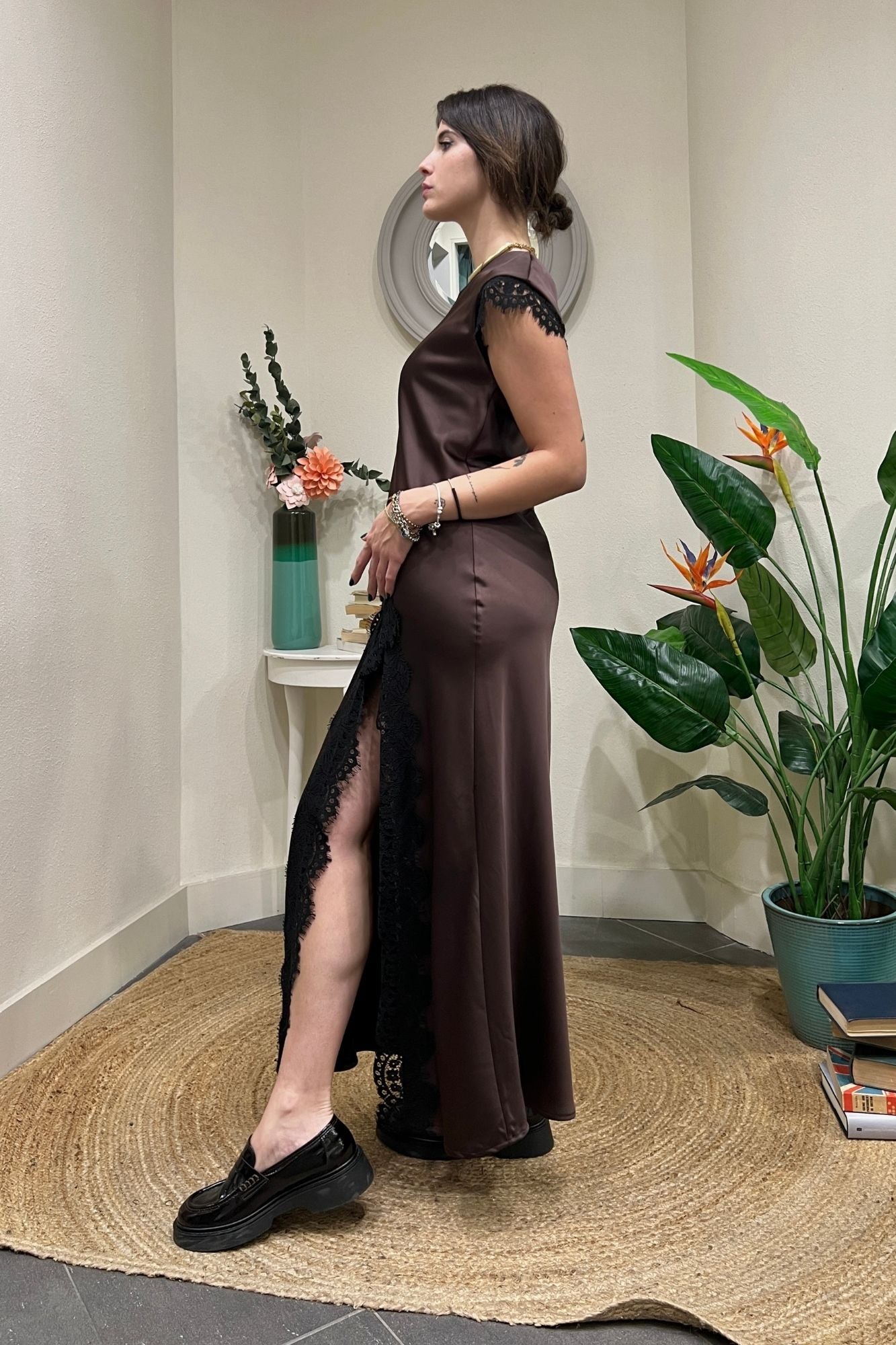 MOTEL Abito satin con pizzo Motel Marrone