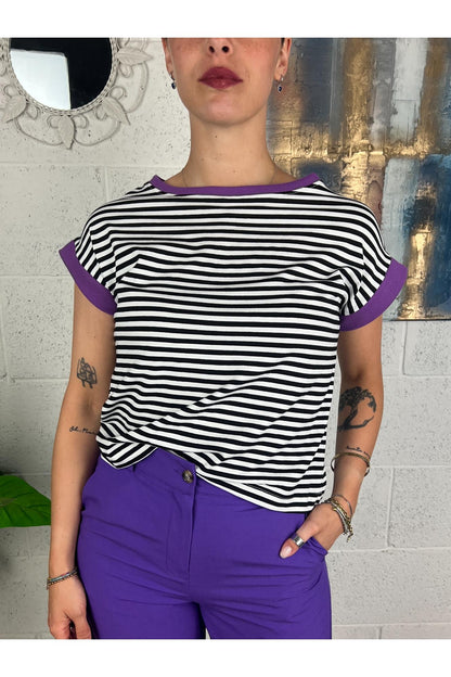 LE STREGHE T- shirt a v rigata Le streghe Viola