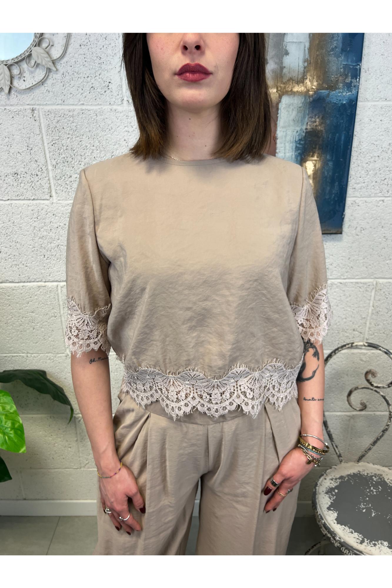 MOTEL Maglia con profili in pizzo Motel Beige
