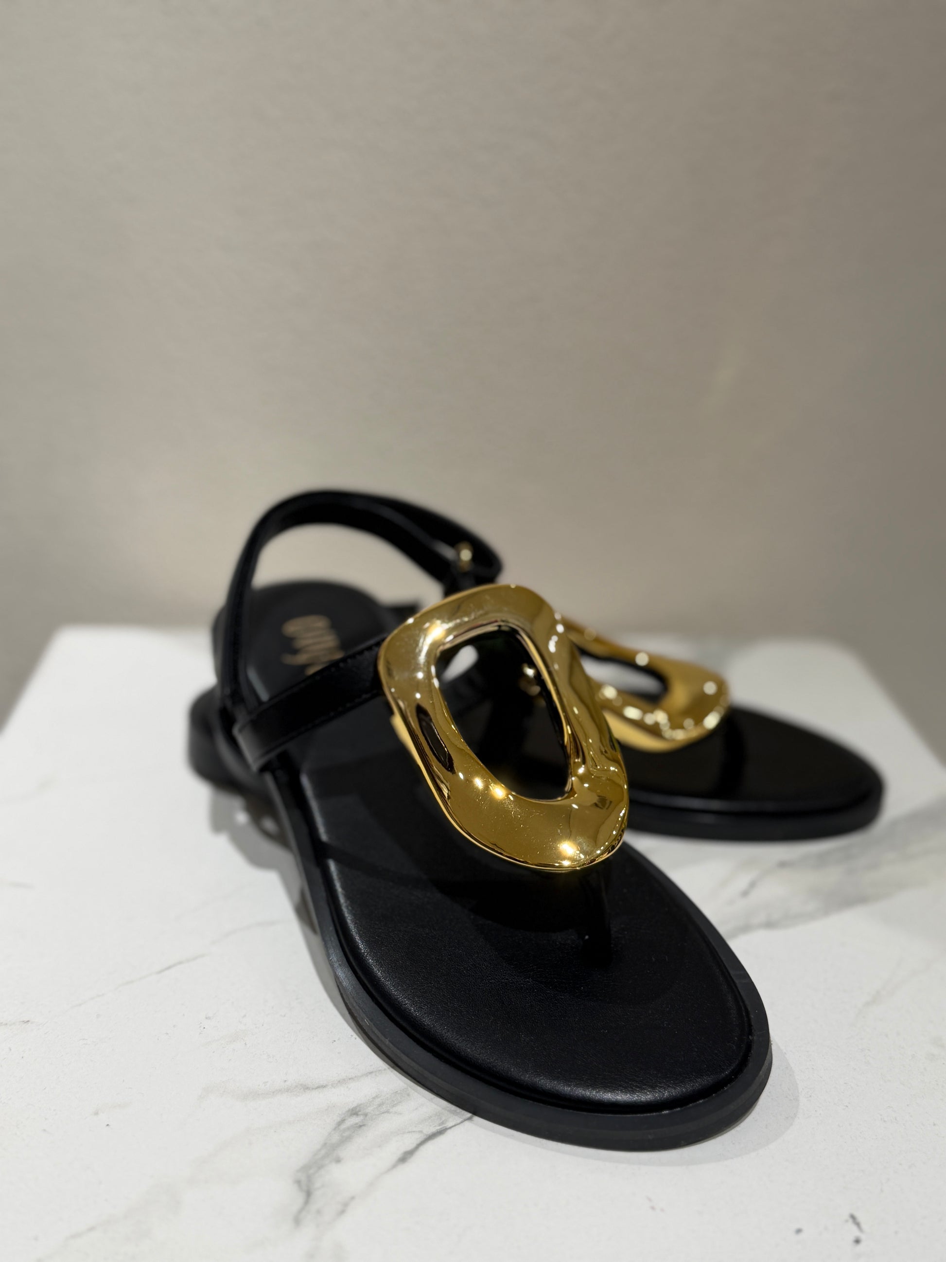 OVYE' Sandalo con accessorio Ovye Nero
