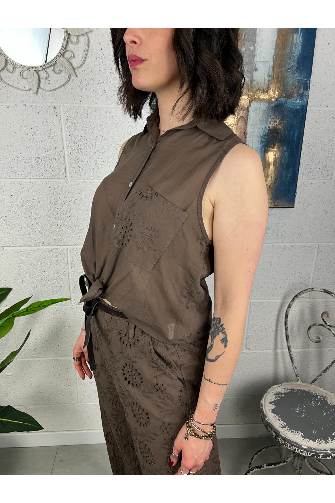 Camicia smanicata in san gallo Susy mix