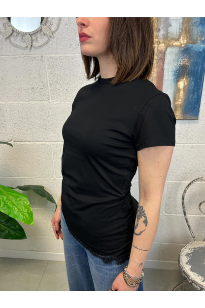 SUSY MIX T-shirt asimmetrica con pizzo Susy mix Nero