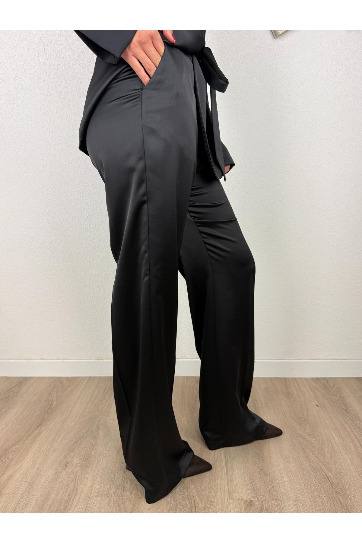 IMPERIAL Pantalone a palazzo in raso Imperial Nero
