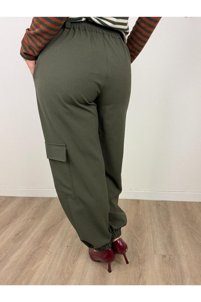 LE STREGHE Pantalone con tasconi Le streghe Verde