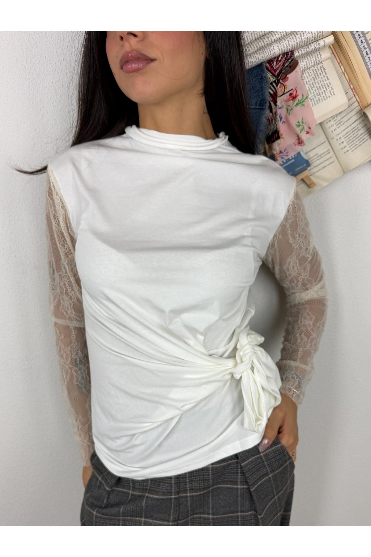 METOO Maglia con nodo e manica in pizzo Metoo Panna