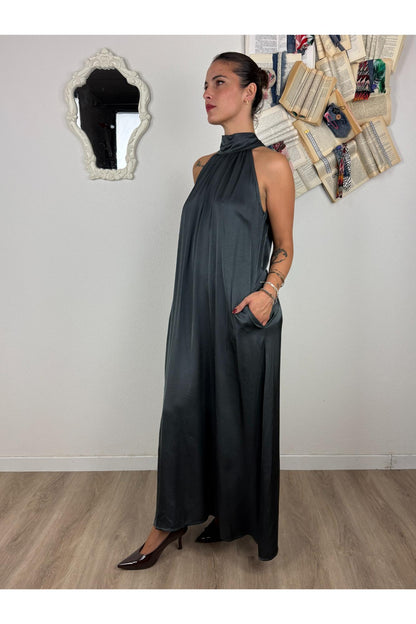 METOO Abito lungo in satin con fiocco sulla schiena Metoo Fumo