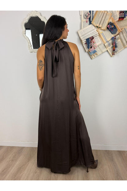 METOO Abito lungo in satin con fiocco sulla schiena Metoo Moro
