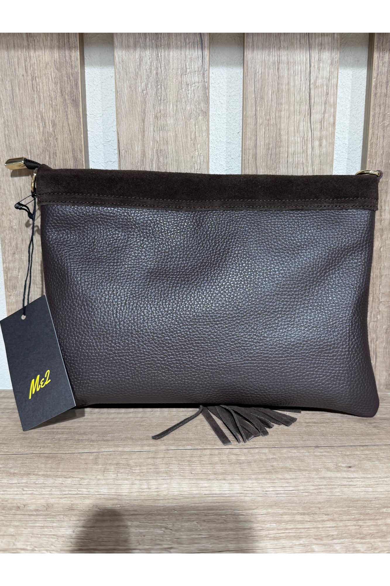 METOO TRINKETS Borsa piatta con pendaglio Metoo Marrone