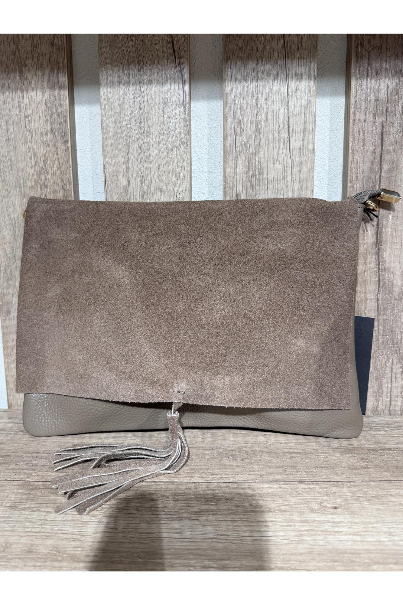 METOO TRINKETS Borsa piatta con pendaglio Metoo Sabbia