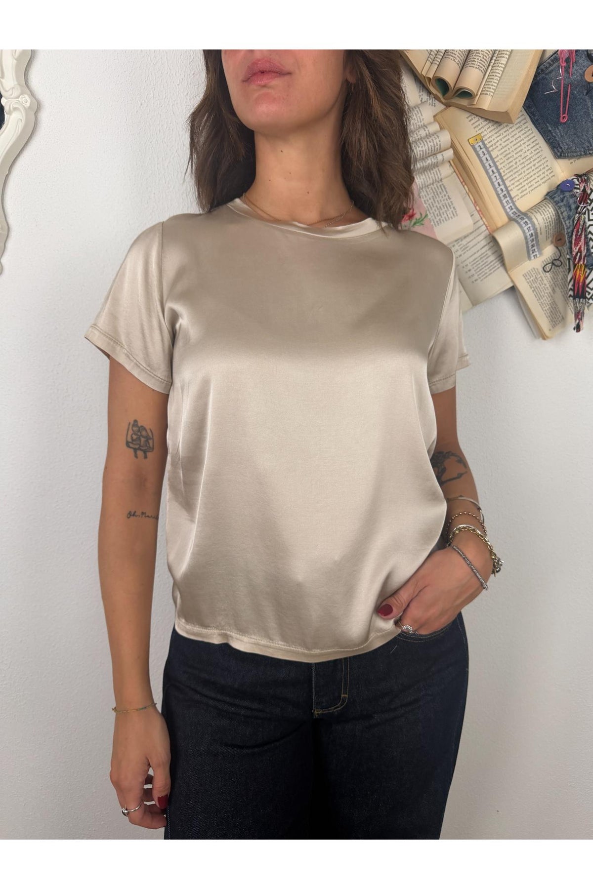 MOTEL Maglia in satin manica corta Lana