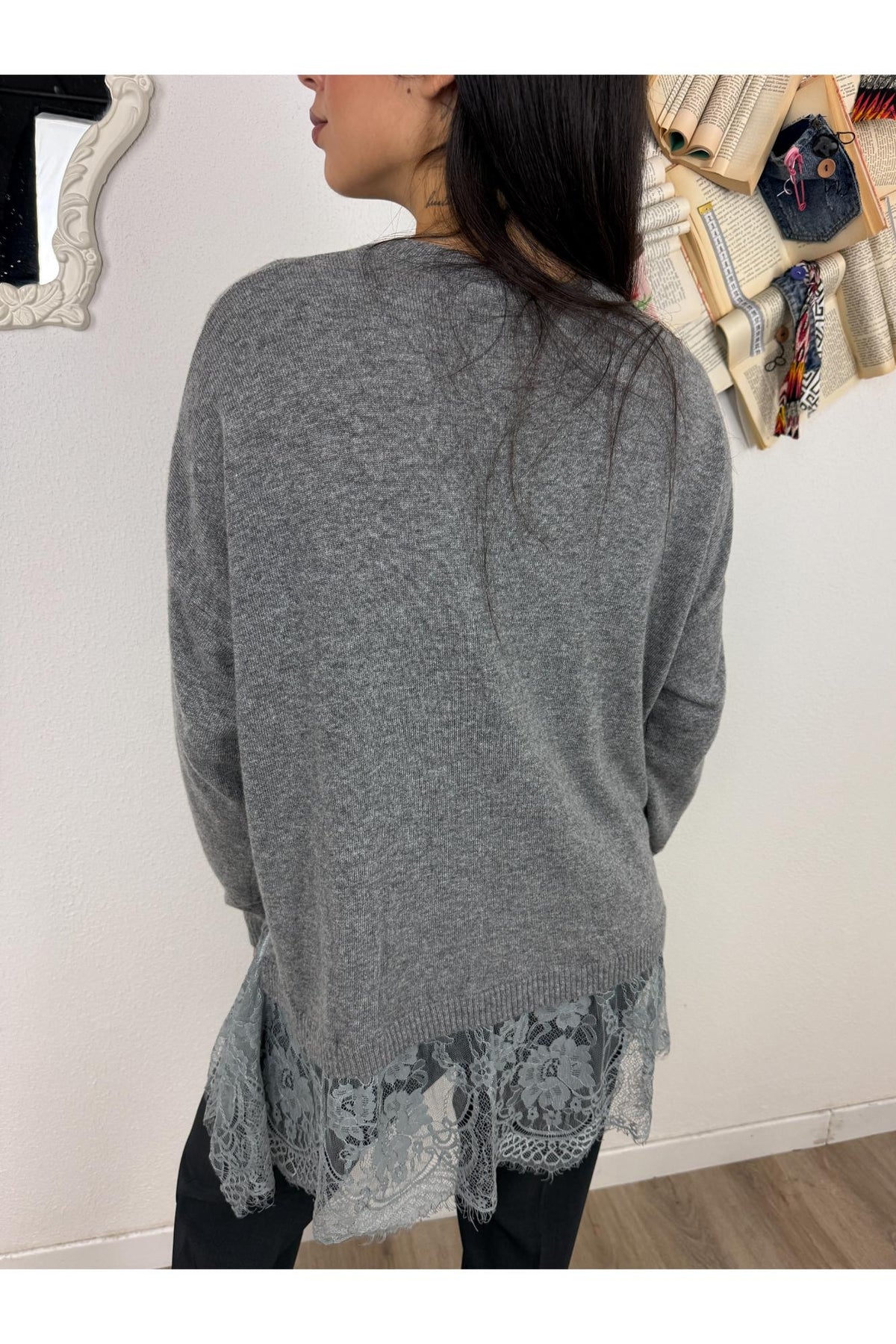 MOTEL Maglione lungo con pizzo Motel Grigio