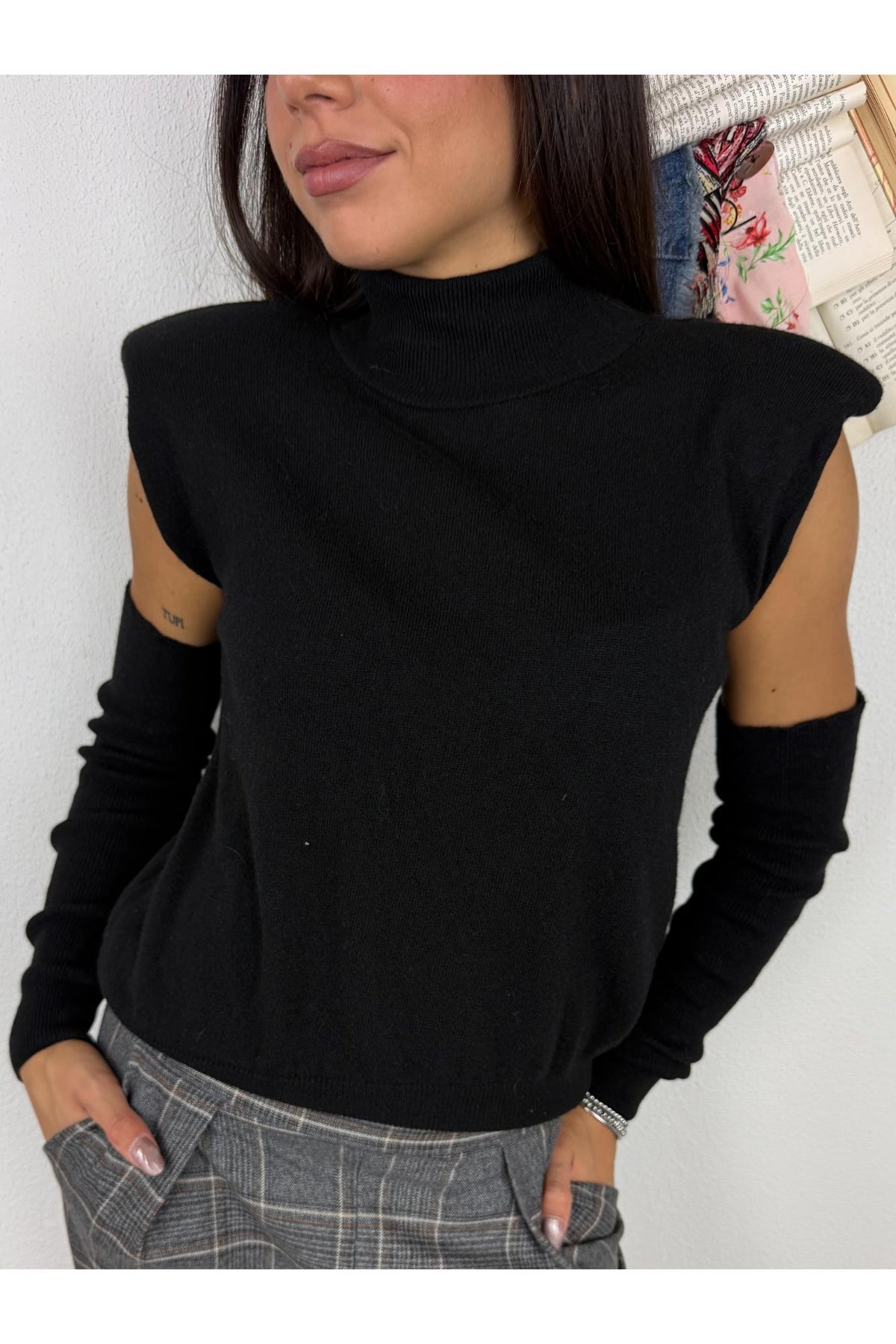 PHILIA LOFT Maglia con manicotti Philia loft Nero