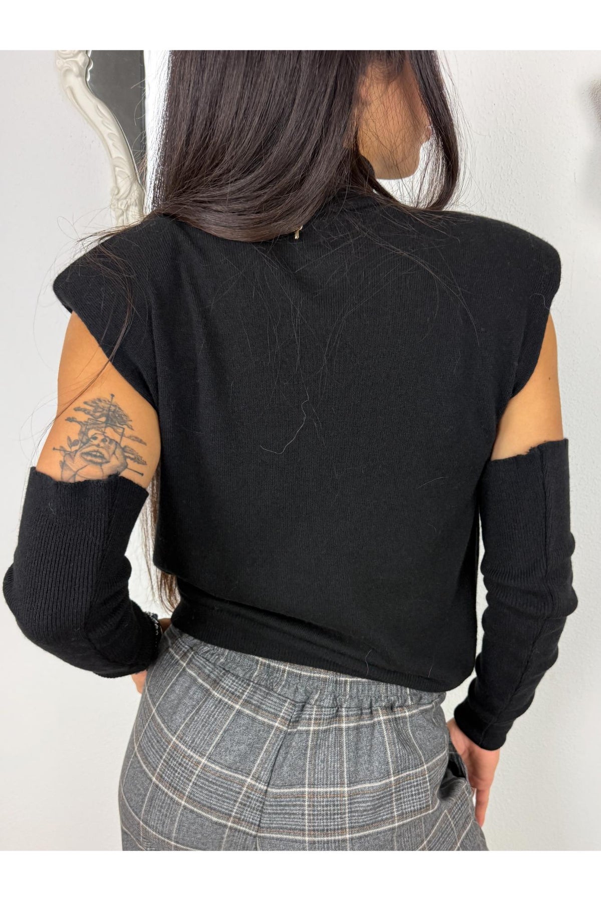 PHILIA LOFT Maglia con manicotti Philia loft Nero