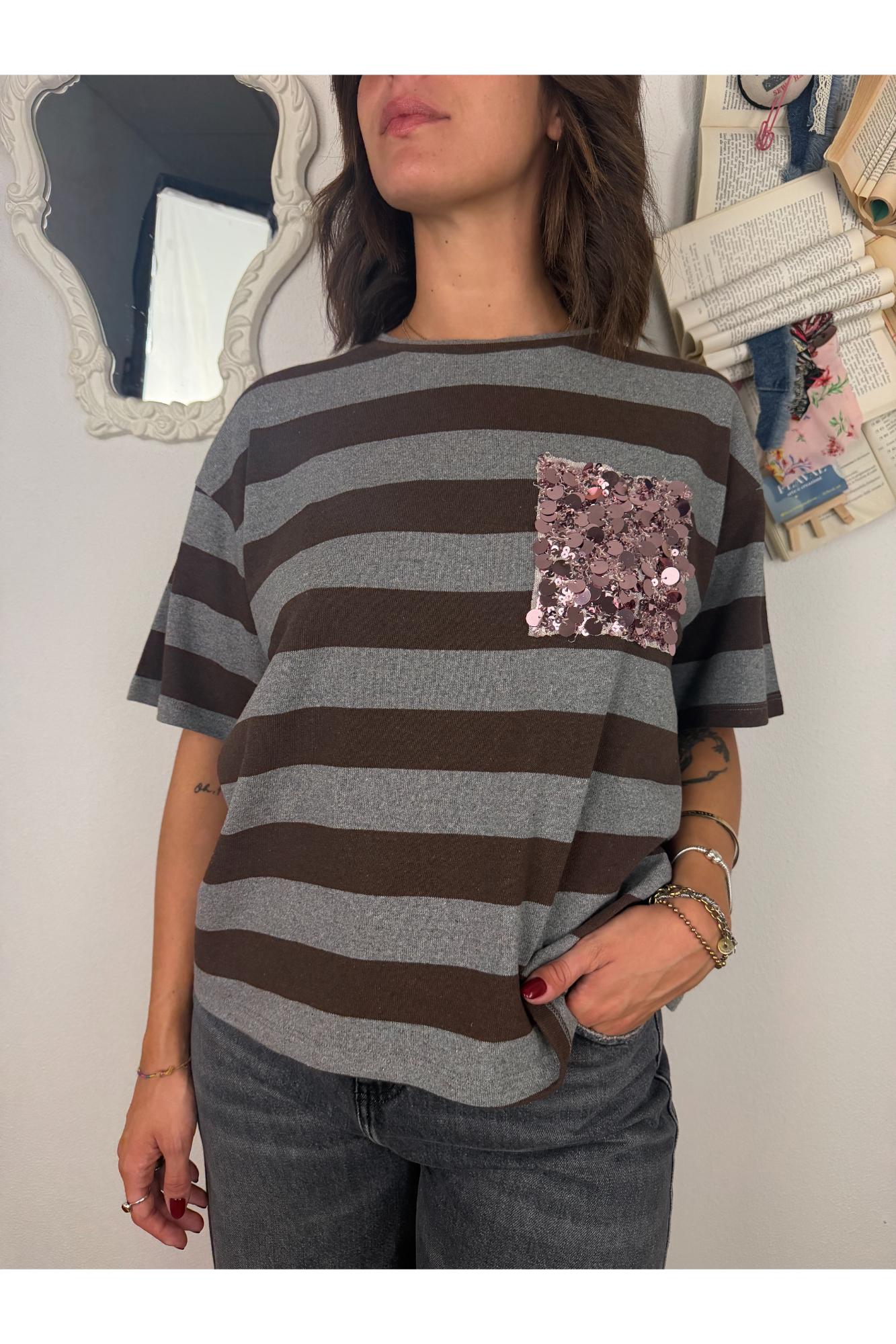 SUSY MIX Maglia rigata con taschino di paillettes Susy mix Moro
