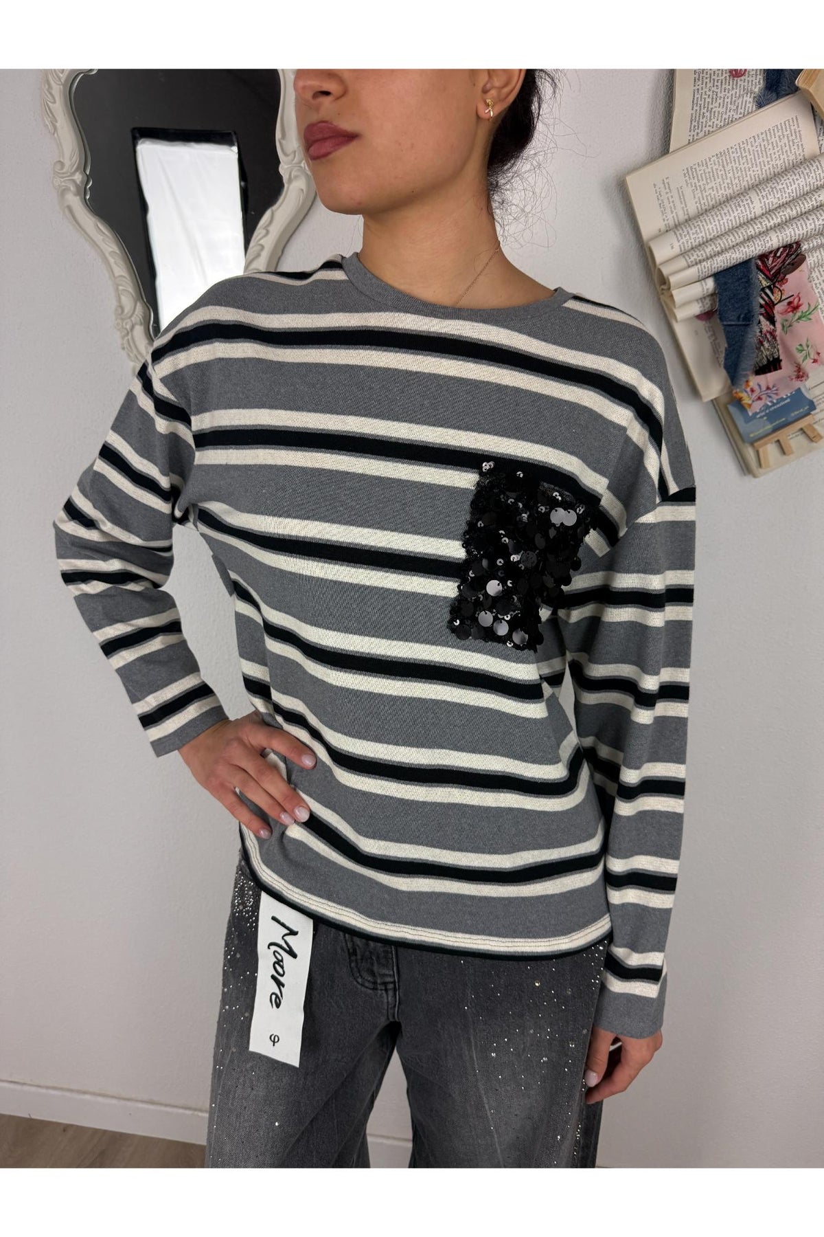 SUSY MIX Maglia rigata con taschino di paillettes Susy mix Grigio