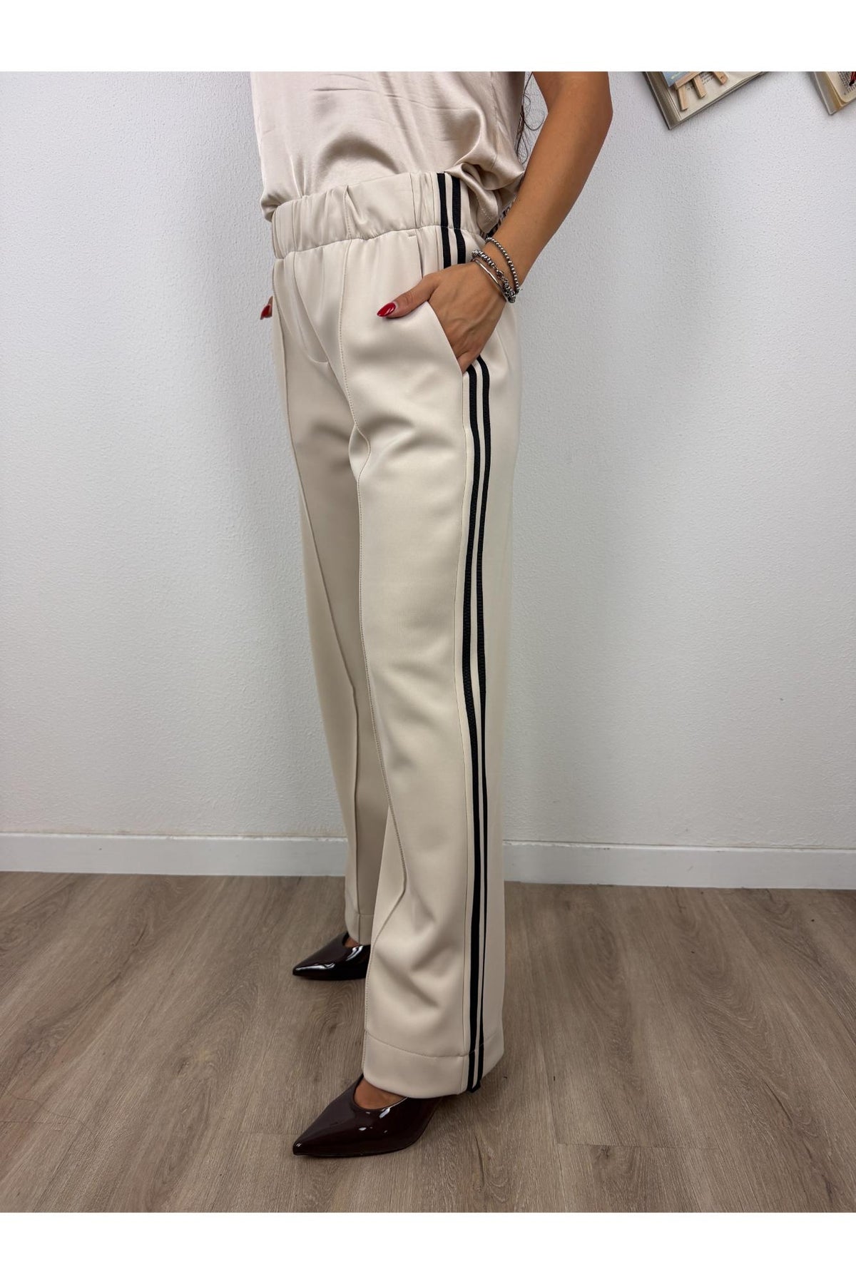 SUSY MIX Pantalone palazzo con righe laterali Susy mix Sabbia