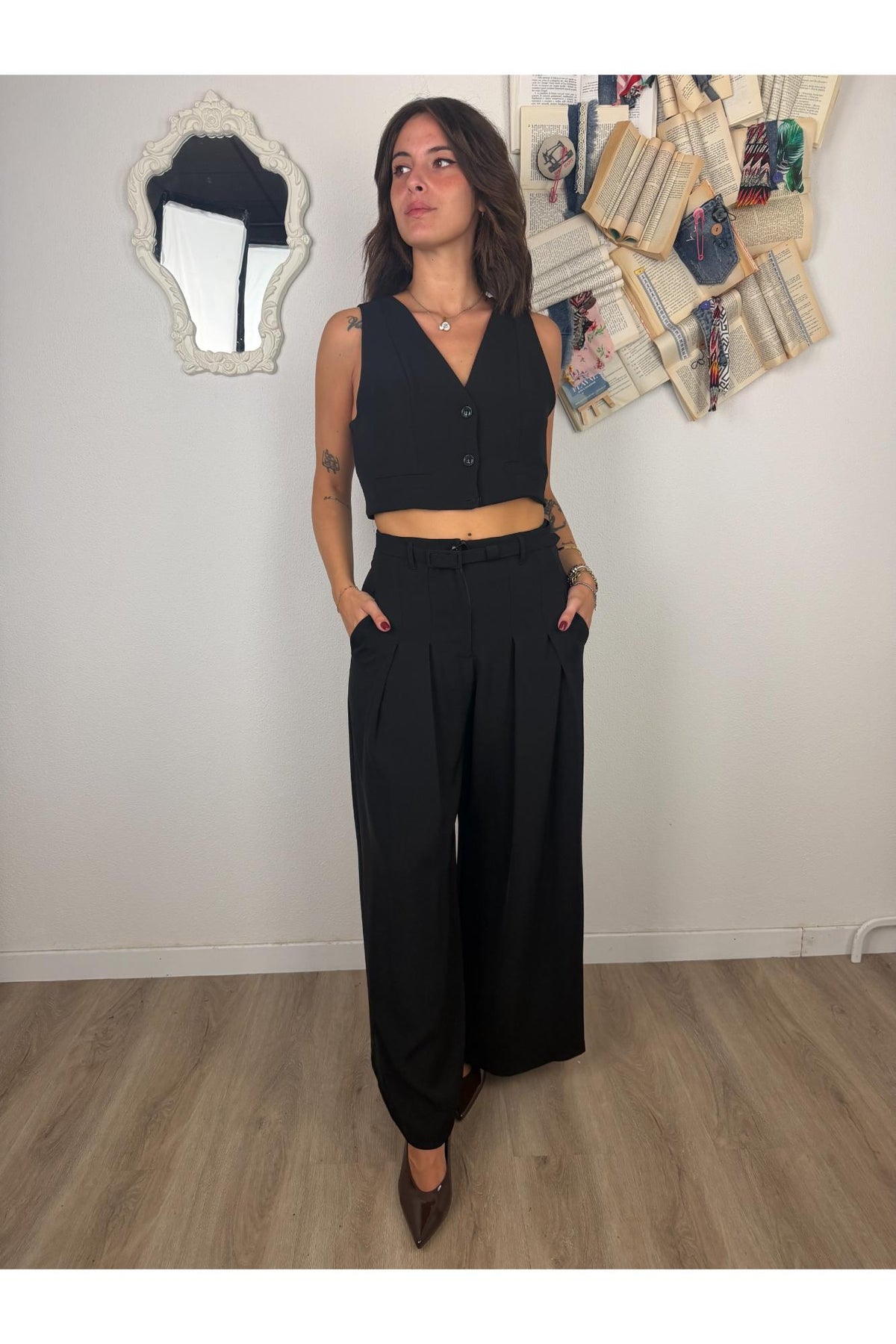 SUSY MIX Gilet corto con taschini a filo Susy mix Nero