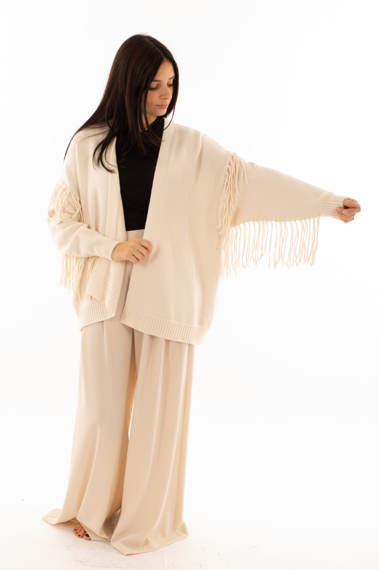 Cardigan con frange Motel - Crema