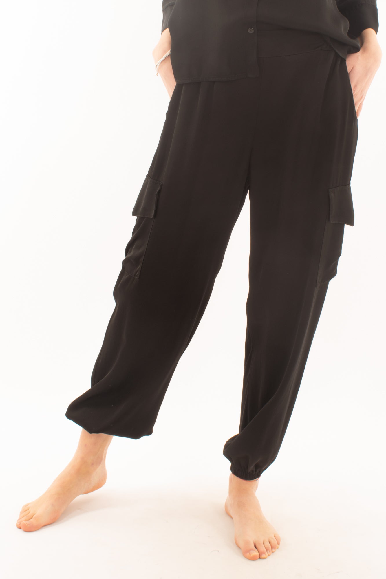 Pantalone in satin con tasconi da Donna Dixie - Nero